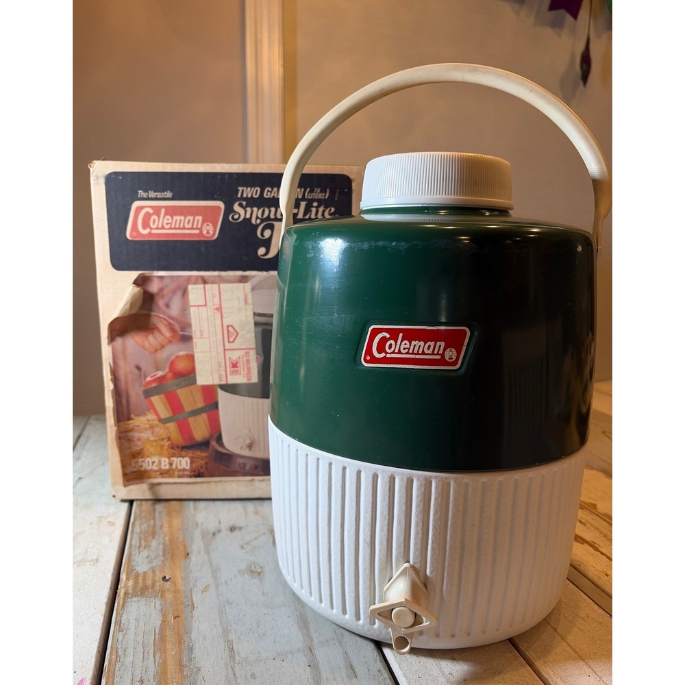 Vintage Coleman Green Insulated Water Jug w/ Spigot Camping Cooler 2 gallon BOX‎